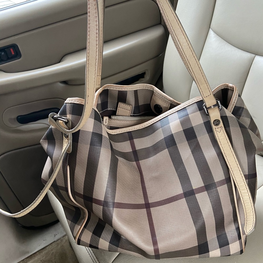 Burberry tote